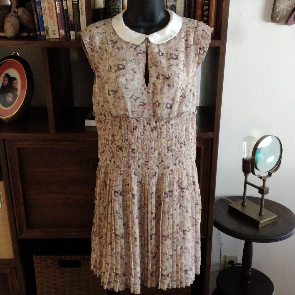 Kate Young Keyhole Front Dress